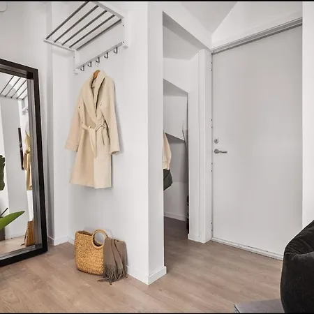 Апартаменты 2 Story Modern *